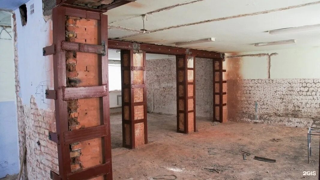 стен кирпичных стальными обоймами. обойма стены. обойма стены. армированная обойма для кирпичной стены. усиление кирпичных стен стальными обоймами.