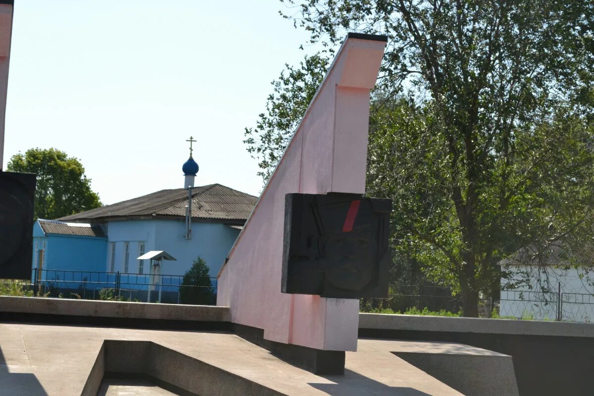 Село Кевсала Ставропольский край. Село Кевсала Ипатовского. Мемориал с.Кевсала Ипатовского района. Церковь села Кевсала. Погода кевсала ипатовский