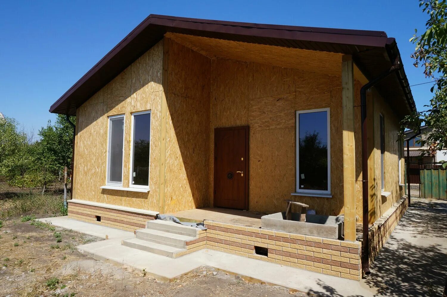 Готовый дом из сип панелей. Сип дом. Дом из сип-панелей под ключ. Построить сип дом под ключ. Дачный дом из сип панелей.