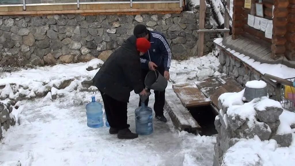 Святой источник Искитим ложок. Ложок Новосибирская область купель. Святой источник Новосибирск Искитимский район. Родник Искитим ложок. Ложки святой источник