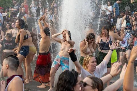 Naked Women Of New England Usa.