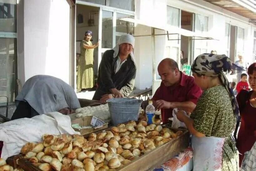 Ташкент алайский. Фисташки Ташкент Алайский рынок. Старый Алайский базар в Ташкенте. Ташкент Алайский рынок лепешки. Алайский рынок в Ташкенте фото.