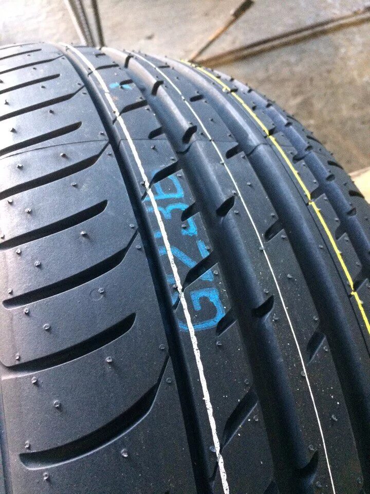 Toyo sport отзывы. Toyo t1 Sport. Toyo PROXES t1 Sport. Тойо 275/40/22 PROXES t1 Sport. Toyo PROXES t1 Sport 2011 год.