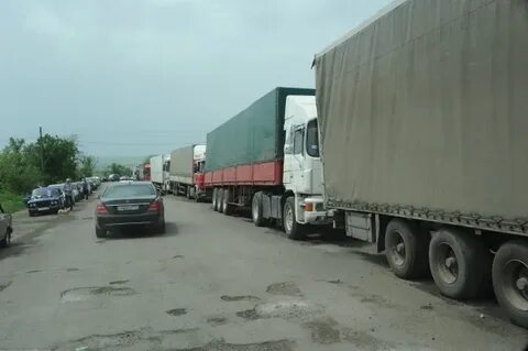Добровольцев отпускаем