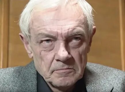 Кириллом лавровым