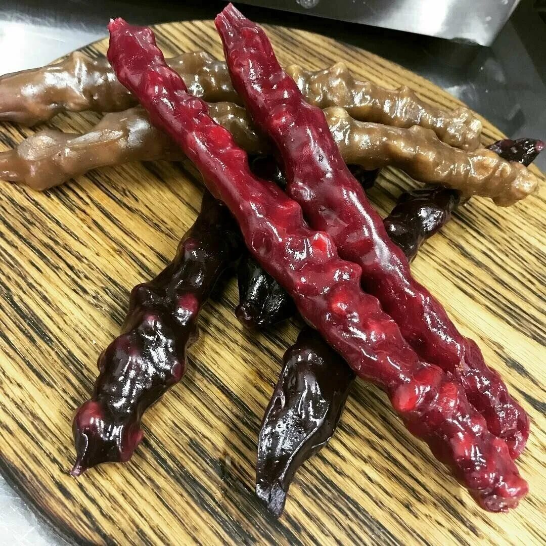 чурчхела ассорти армения. чурчхела с фундуком. чурчхела гранатовая с грецким орехом аштарак. чурчхела виноград. грузинск чурчхела грузински.