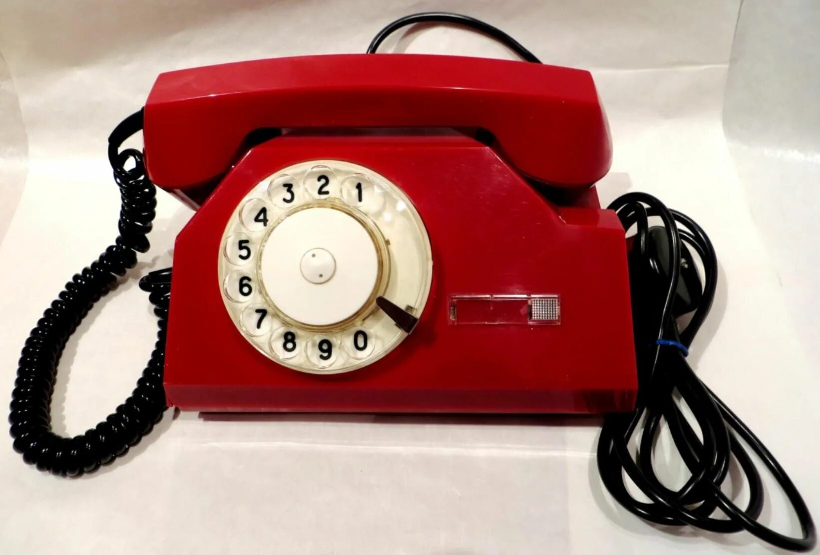 Старый стационарный телефон. Телефон VEF ta-72. Телефонный аппарат спектр та-1146. Телефон ВЭФ та-72. Тан-70-1.
