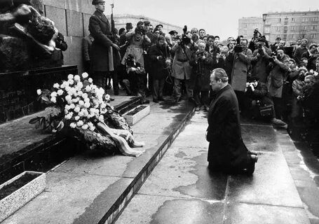 Перед памятником
