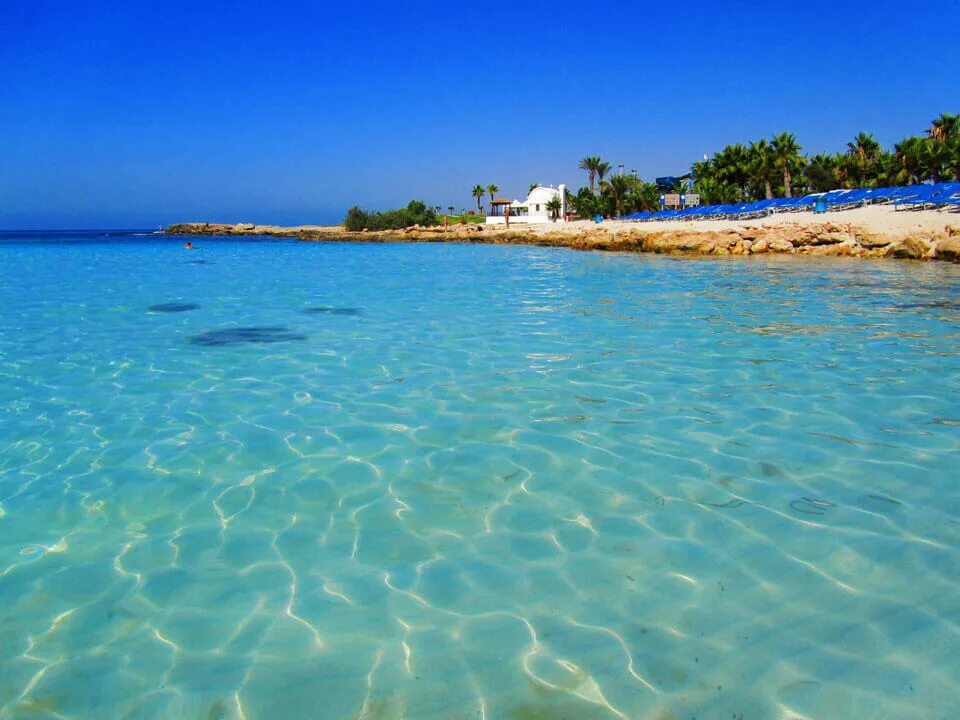 Нап пауэрлифтинг. Ayia napa кипр. Пляж нисси бич кипр. Аянапа кипр. Кипр айя-напа пляжи.