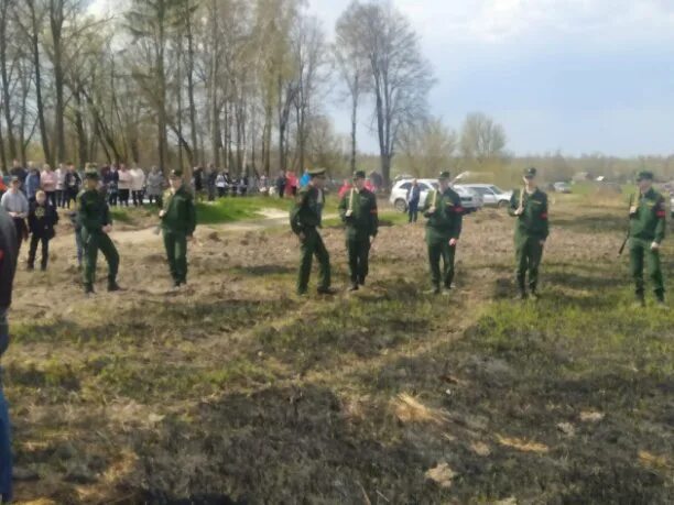 Погода семцы. Семцы Почепский район Брянская область. Почеп похороны погибшего на Украине в Семцах. Почепский район с Семцы авария 16 12 2022 года.