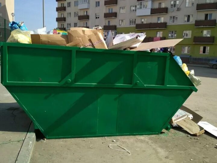 Мусорный контейнер в частном доме. Контейнер 8м3 рк. Мусорные баки в многоквартирном доме. Контейнер в троицке. Пухто 6 кубов.