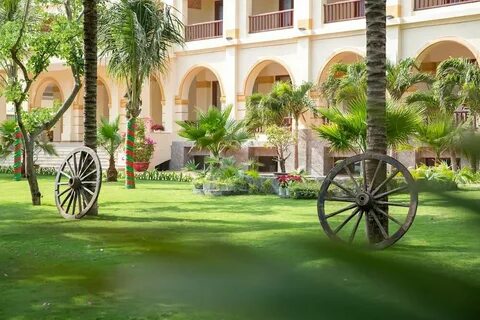4 sunny resort