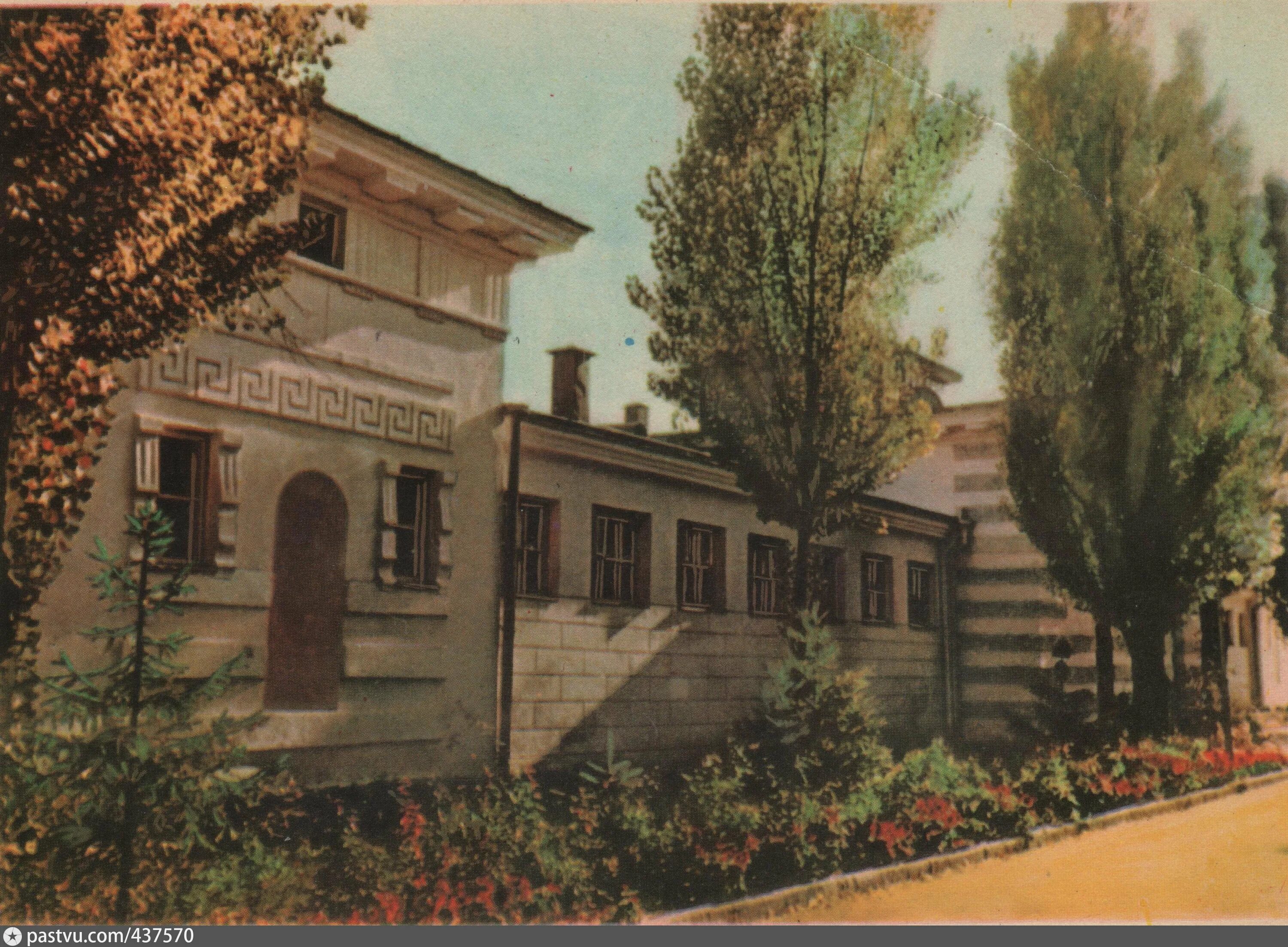 Николаевск е ванны пятигорск. Отель лермонтов. Лермонтовские (николаевские) ванны. Николаевские ванны пятигорск. Лермонтовские ванны.