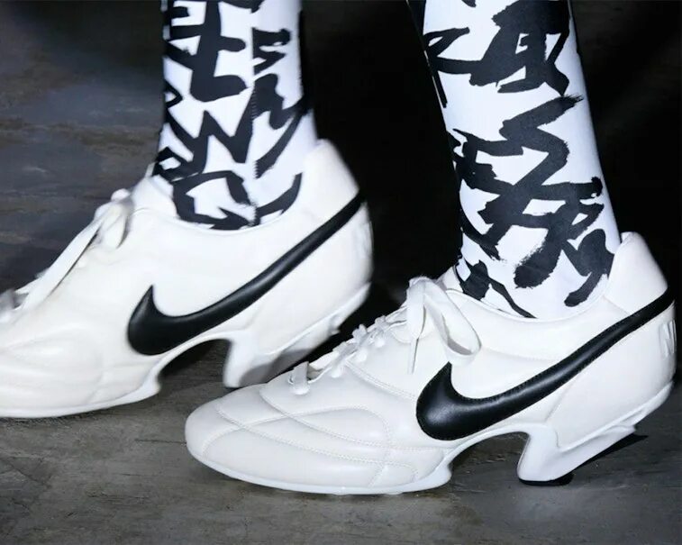 Nike dunk cdg. Nike air jordan 1 retro high og black white. Nike ho170407nac. Nike garcons. Nike garcons.