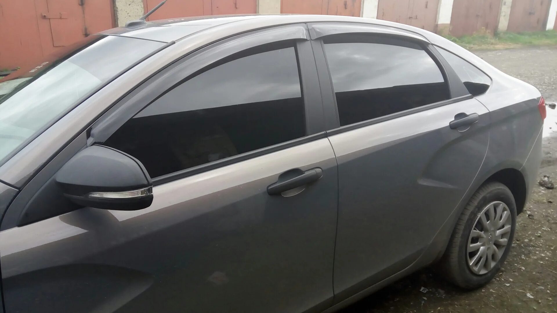 70 тонировка как выглядит. Тонер 70 процентов. тонировка 70 drive2. тонировка 70 передние стекла.