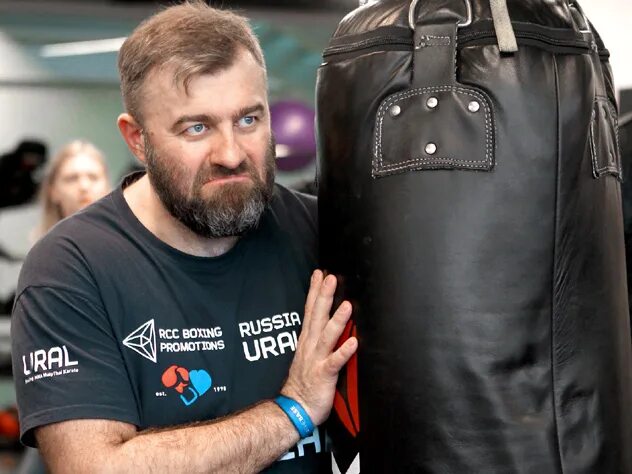 Чем сейчас занимается пореченков. Иван поддубный пореченков. михаил пореченков с бородой. михаил пореченков бокс. михаил пореченков с бородой фото.