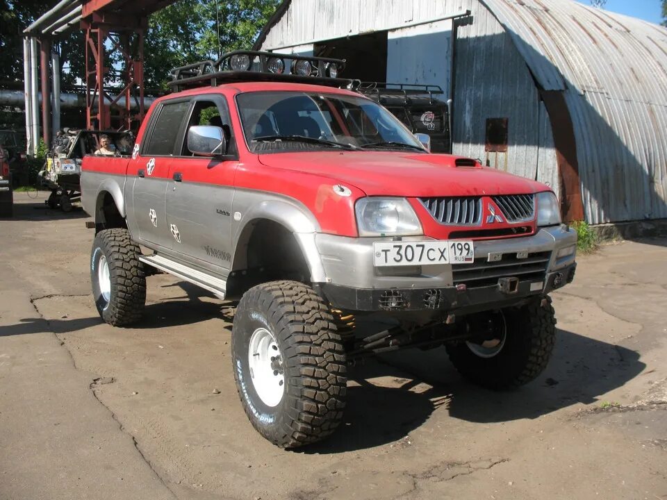 Mitsubishi l200 лифт. Лифт Митсубиси л200. Митсубиси л 200 Олд. Mitsubishi l200 3 лифт.