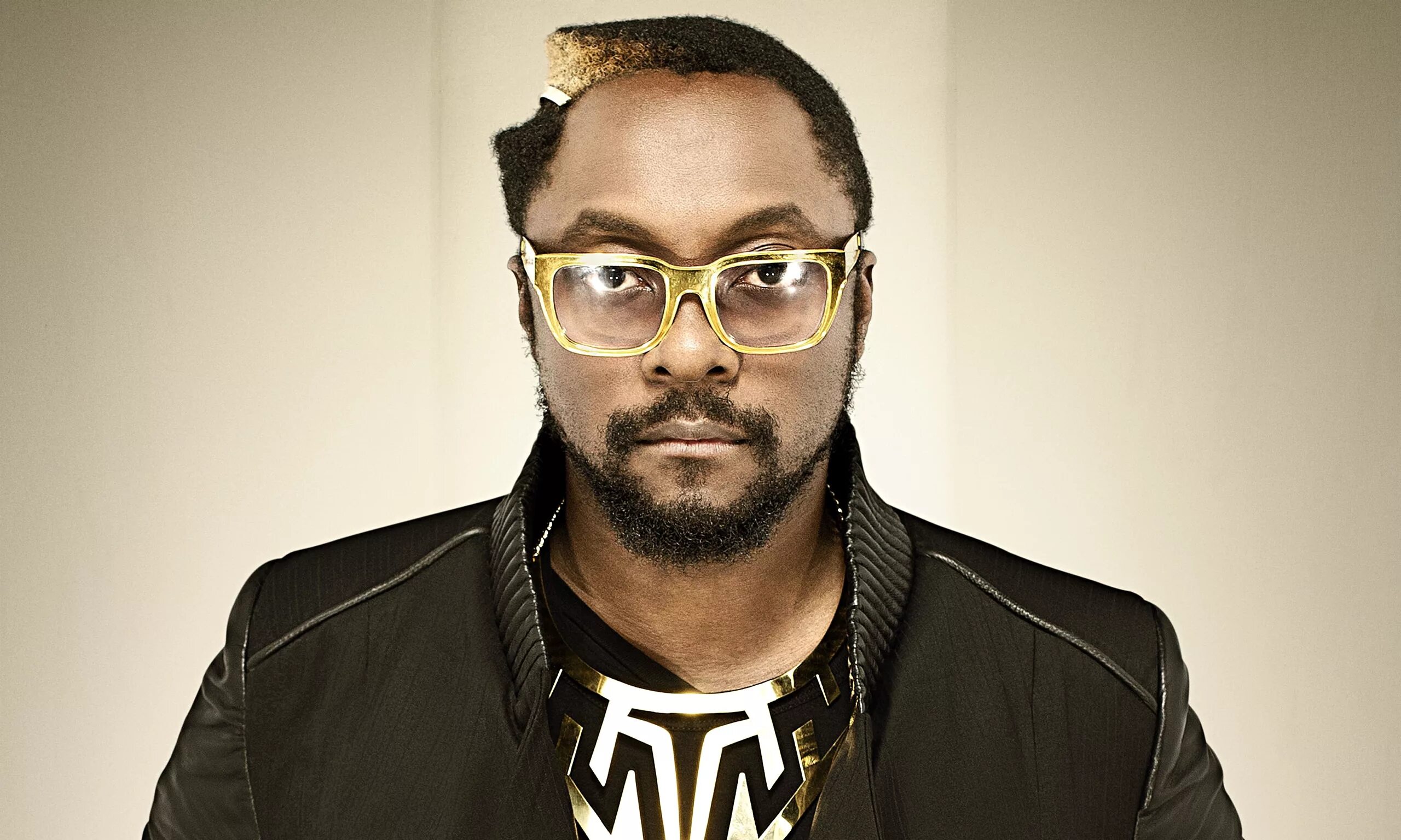 Will i am fly. Will i am рэпер. группа the black eyed peas. will i am 2000. black eyed peas 2025.