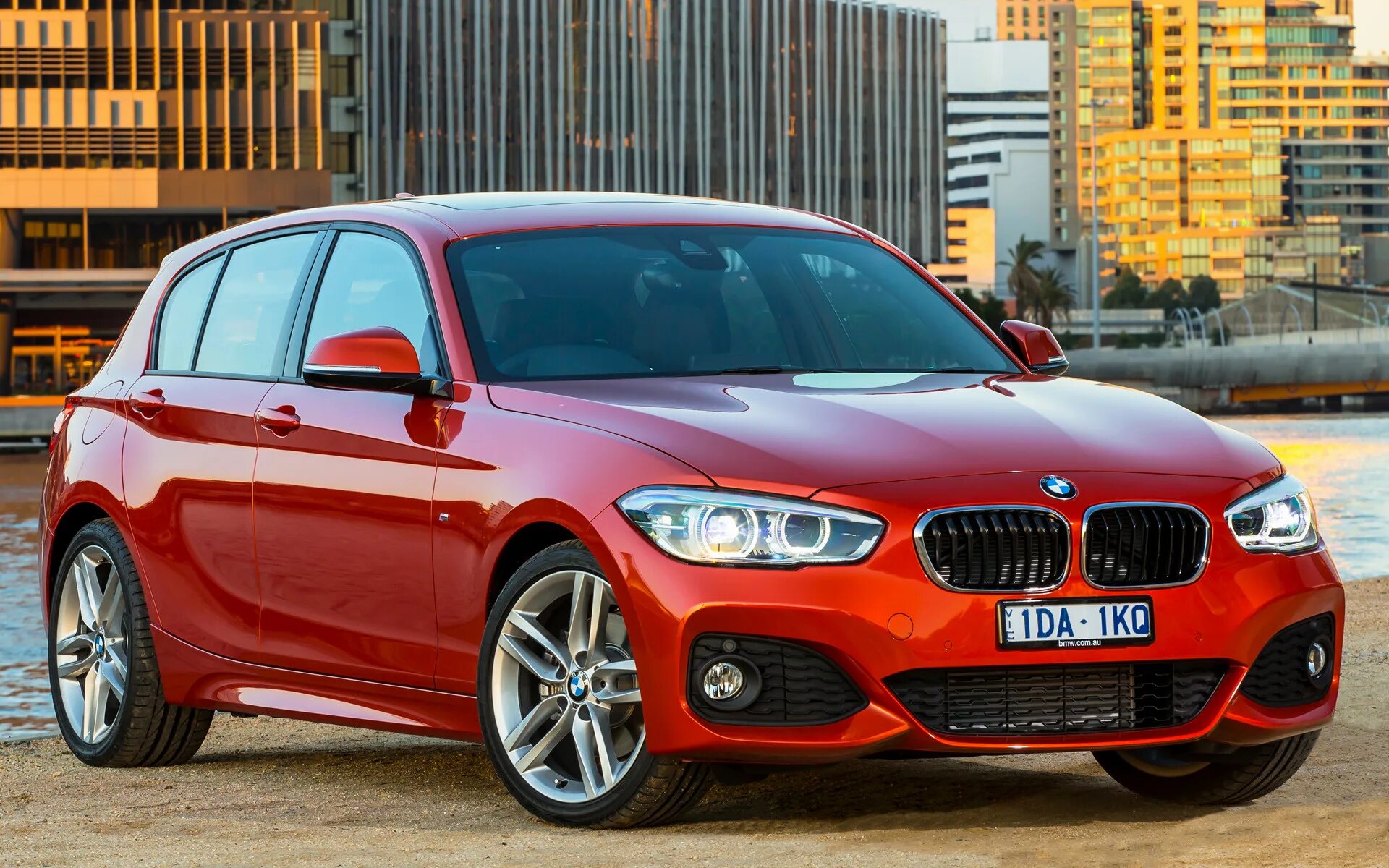 Автомобиль bmw 1. BMW 1 Series. BMW 1 Series f20. BMW f20 125i. BMW f20 2015.