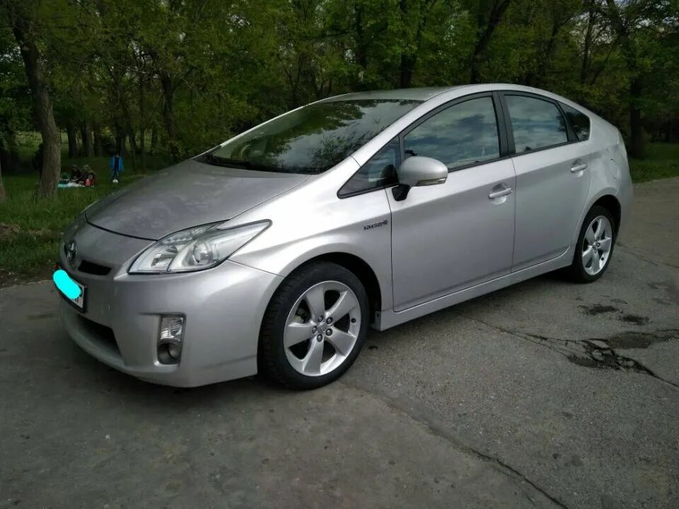 Тойота Приус 2010. Toyota Prius 1.8 л. Тойота Приус 2010 левый руль. Toyota Prius 1.6 л. 2009.