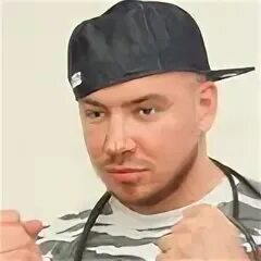 Алекс рэпер. Рэпер ведущий с красноярска. St певец. St рэпер 2023. St певец.