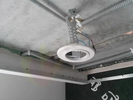 Потолочное крепление для натяжного потолка