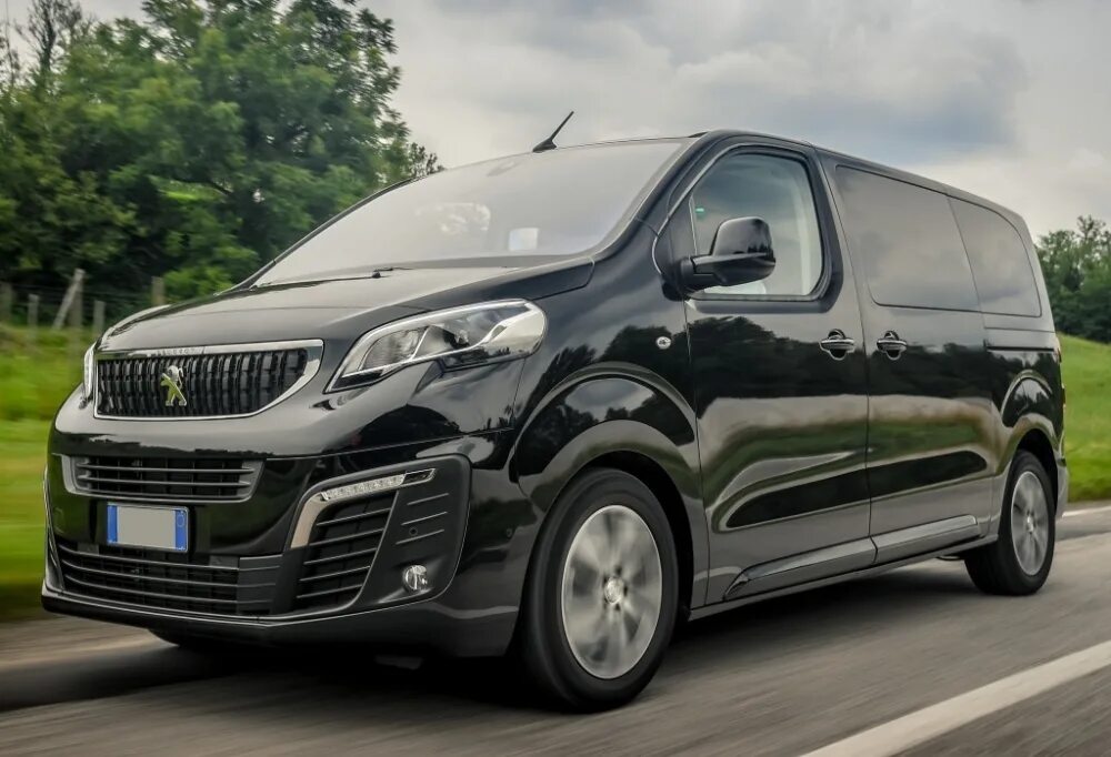 Минивэн Peugeot traveller. Peugeot traveller 2017. Новый минивэн Пежо Тревеллер. Пежо минивэн Тревелер 2018. Купить минивэн пежо