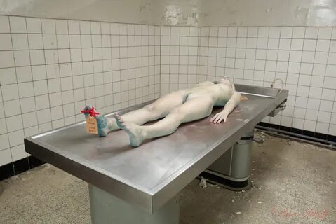 Nude morgue - free nude pictures, naked, photos, Marc Olthoff - Over de Art...