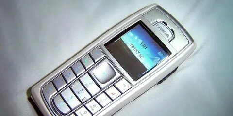Телефоны 2004