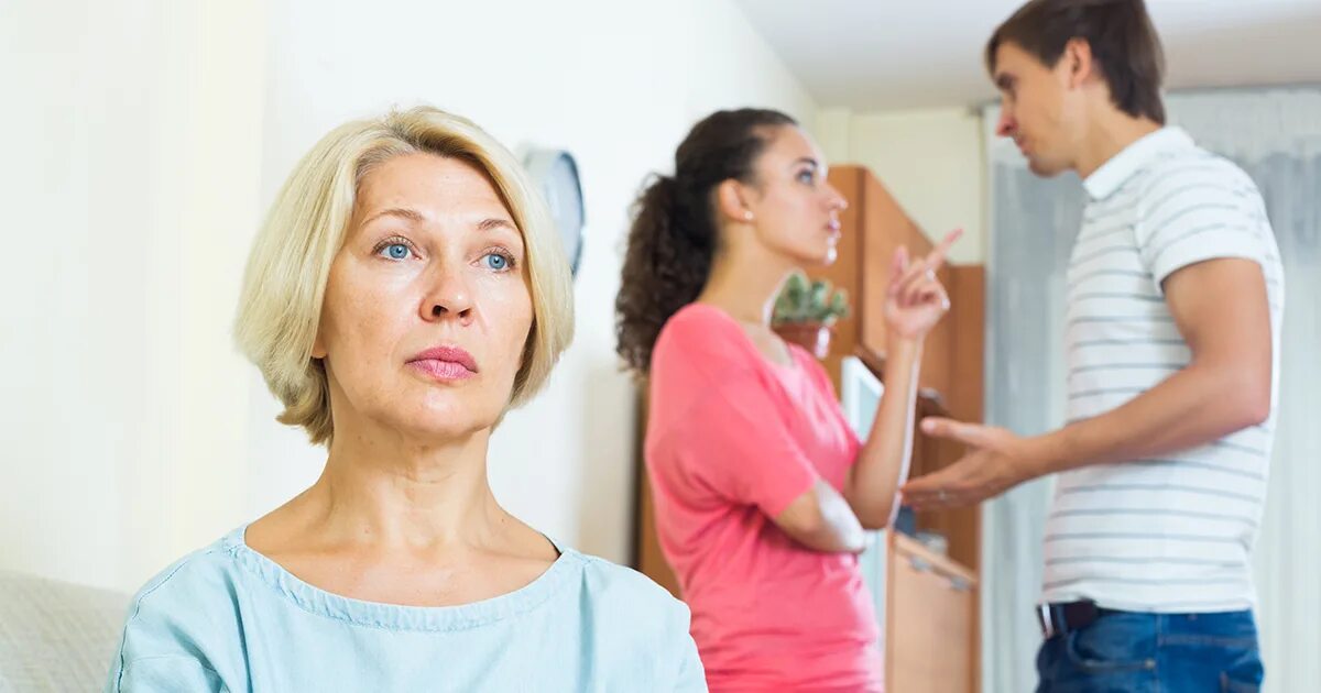 Невестка и свекровь чурикова. Свекровь и невестка. мама невестки. жена мужа для свекрови. свекровь и муж.