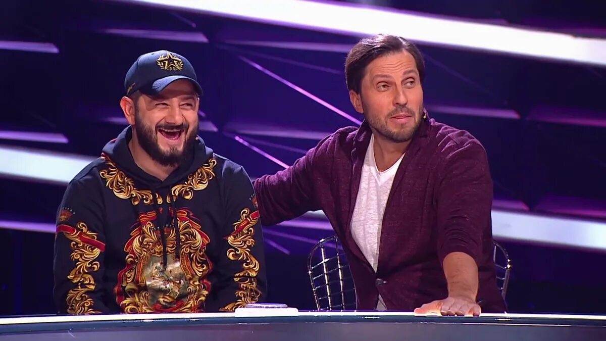 Камеди клаб симфонический оркестр ревва и галустян. Камеди клаб ревва и галустян. Ревва и галустян. Камеди клаб ревва и галустян. Comedy club галустян и рева.