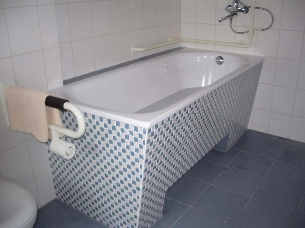 Стальные ванны плюсы. Стальная ванна с полимерным покрытием плюсы и минусы. Установить стальную ванную в Туле цена.