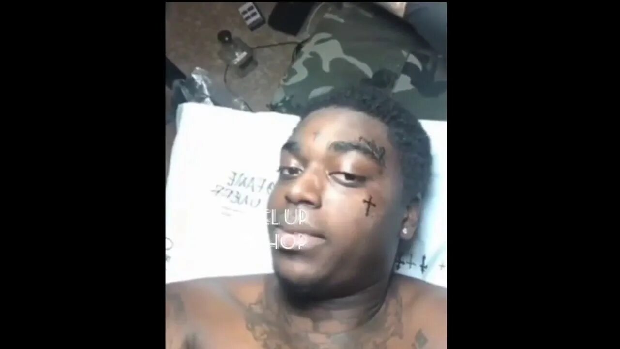 Тимати юнусов. Black bounce card. Bounce картинка с альбома. Tattoo black bounce песня. Тимур юнусов.