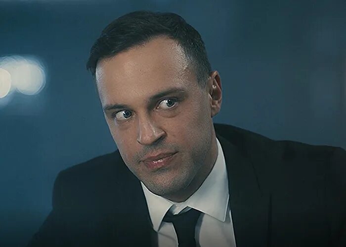 Павел попов фото Павел Попов в сериале "Золотое дно". Фото
