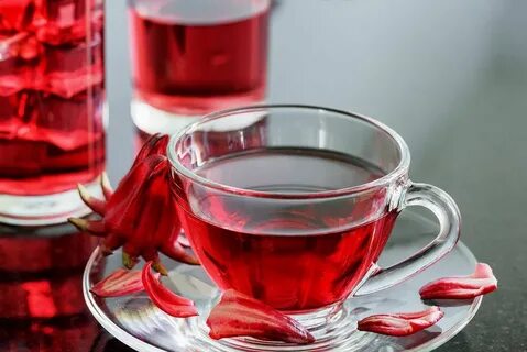 Красная чашка чая