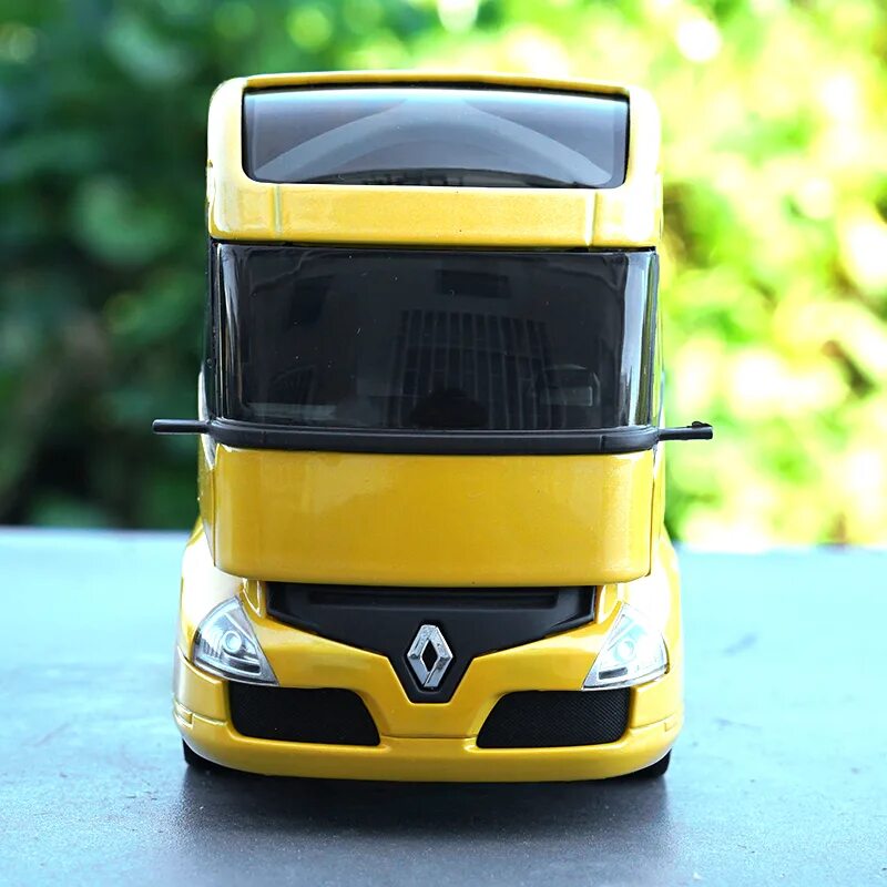 Renault Radiance 1:43. Renault Radiance. Renault Radiance Concept Truck.