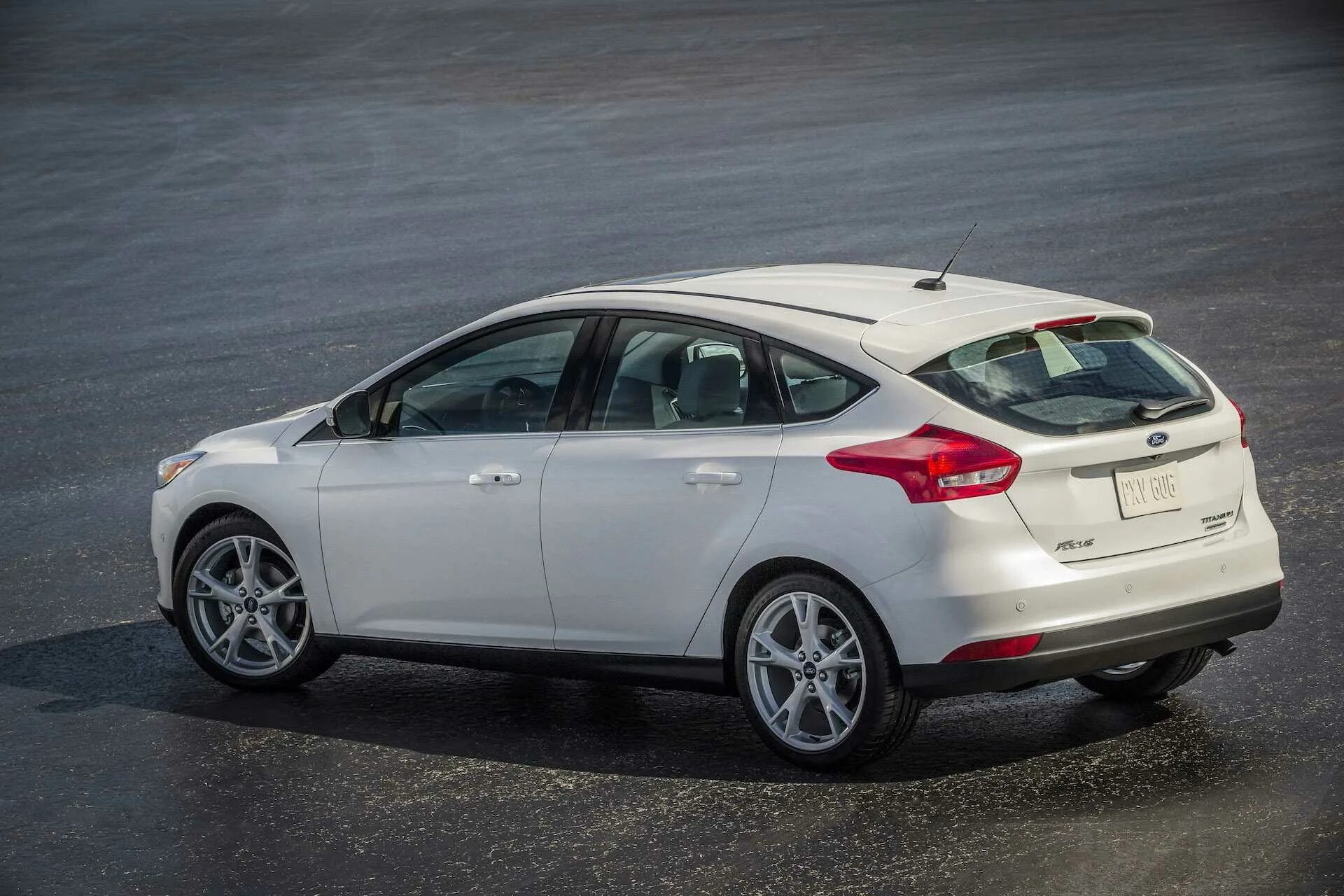 Форд фокус 2012 год хэтчбек. Ford Focus 3 хэтчбек. Ford Focus 2015 хэтчбек. Ford Focus 2017 хэтчбек. Форд фокус 3 рестайл хэтчбек.