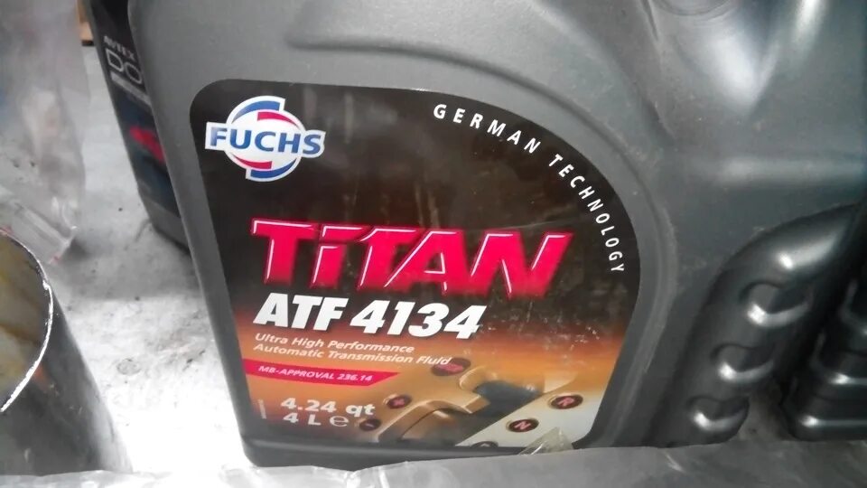 Атф титан. Titan ATF 4134 4л. Fuchs Titan ATF 4134 4л. ( 236.14). Fuchs Titan ATF 4134. Fuchs Titan ATF 5l.