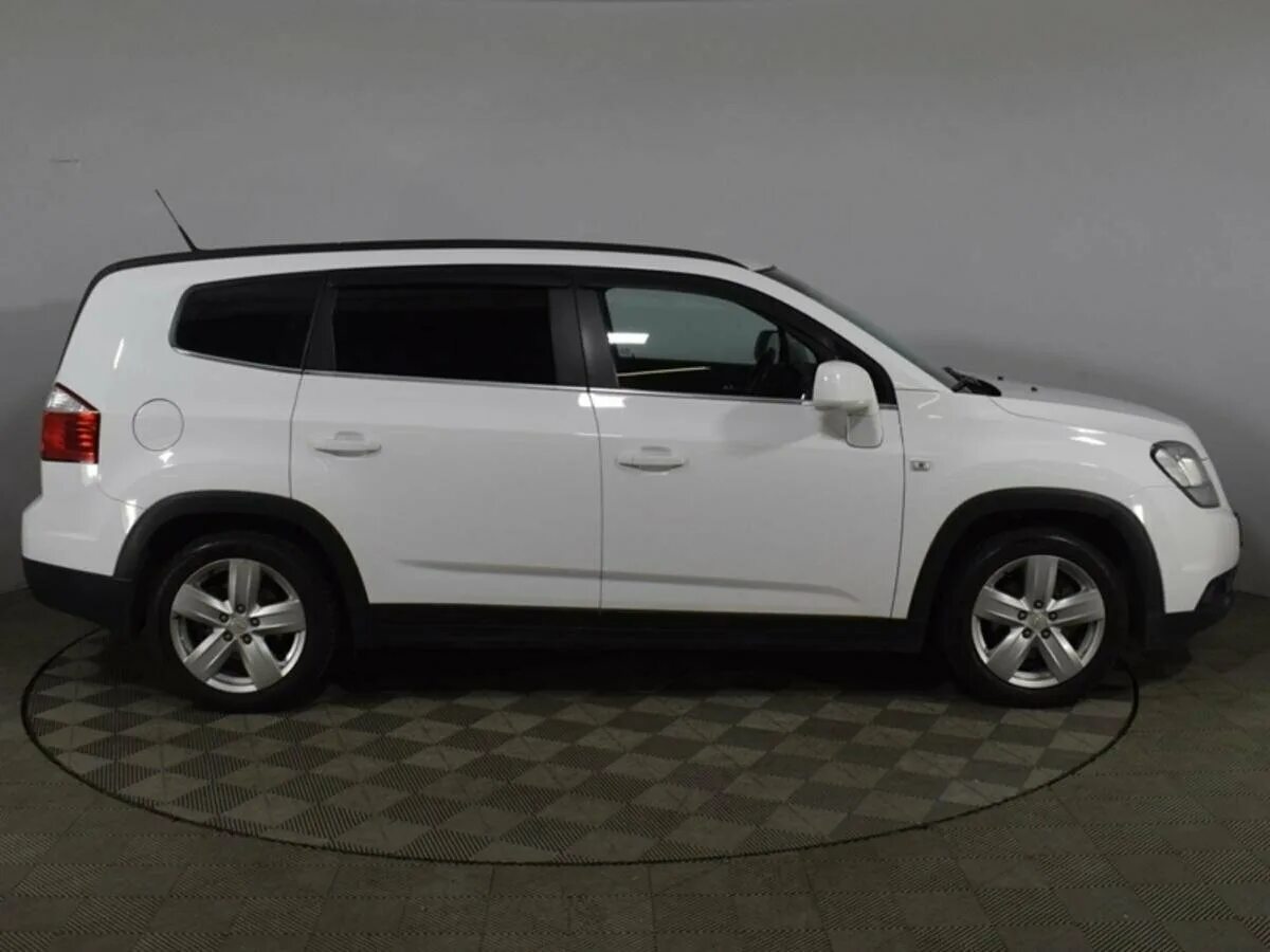 Купить б/у Chevrolet Orlando I 1.8 MT (141 л.с.) бензин механика в Новокузнецке: