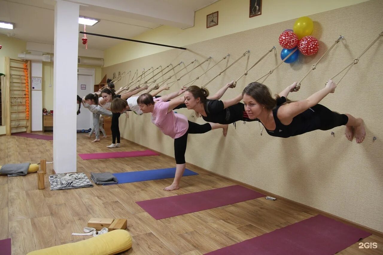 Студия йоги йошкар. Йога инсайд ульяновск. студия йоги ульяновск ленинского комсомола 3. йога ульяновск новый город. йога студии спб.