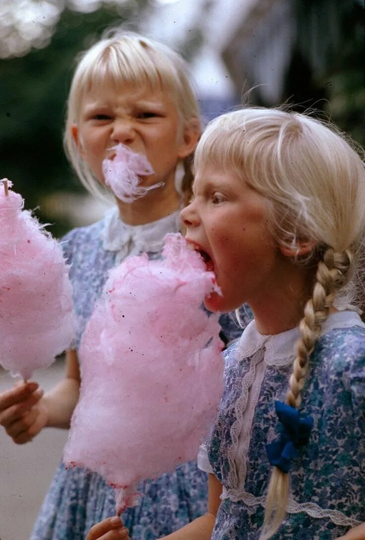 You ever eat candy floss. Candy Floss. Сладкая вата. Ребенок со сладкой ватой. Фотосессия со сладкой ватой.