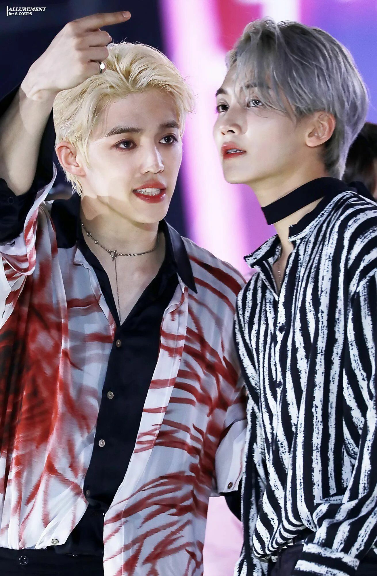 Seventeen joshua jeonghan. Фанфики про сынчоля и джонхана. Джонхан 2021. Сынчоль и джонхан севентин. Джонхан и сынчоль.