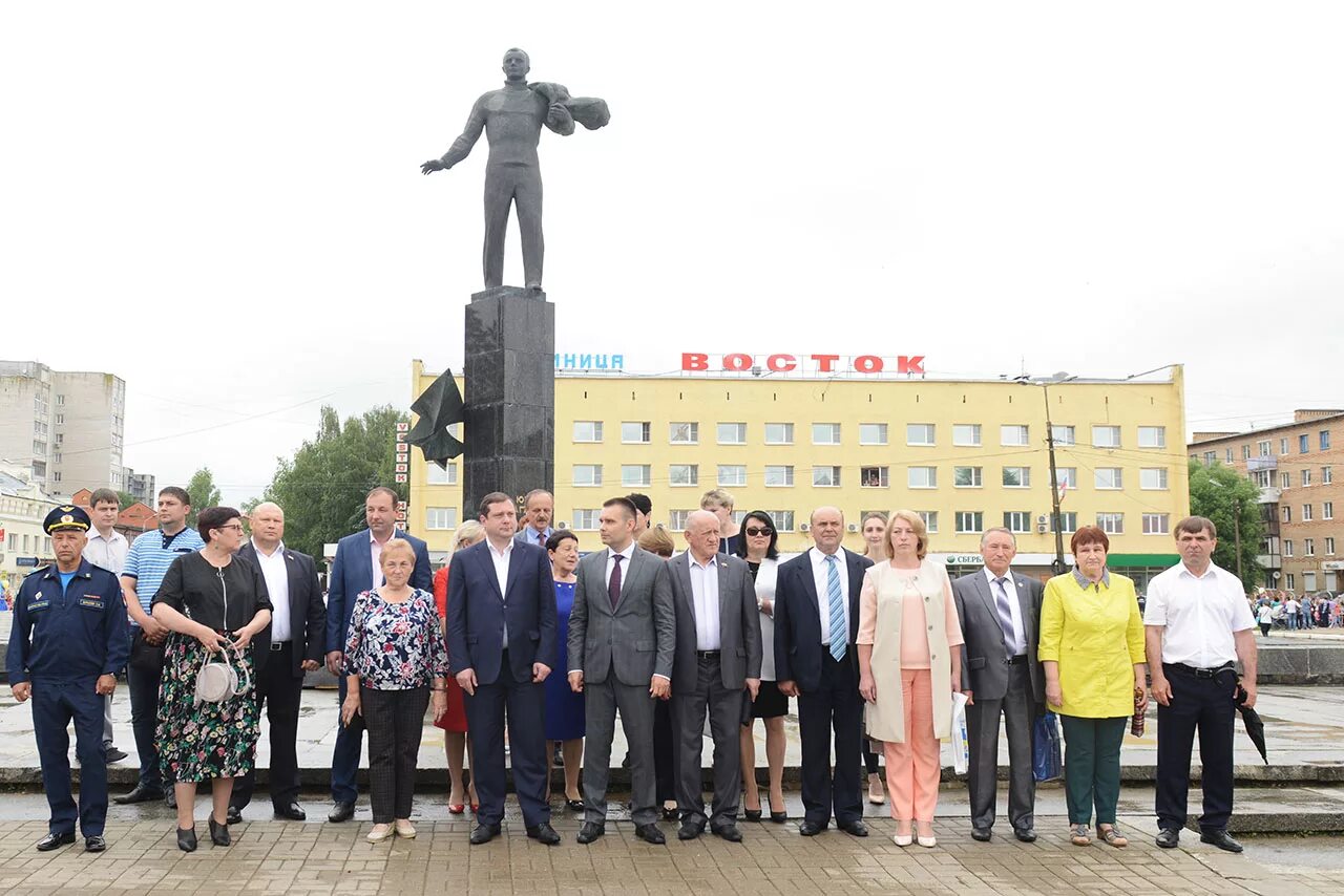 Г гагарин новости. Гагарин (Смоленская область). Гагарин Смоленская область города Смоленской. Достопримечательности Гагарина Смоленской. Губернатор г Гагарин Смоленской области.