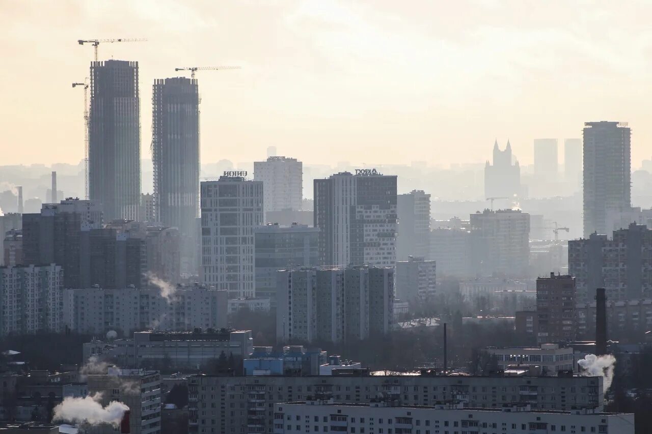 Как росли города в россии. Тусклая Россия. Вид с крыши Wellton Towers. Закат из окна Wellton Towers. Холод бетонных стен Эстетика.