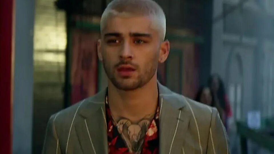 Зейн малик dusk. Zayn Sia Dusk till Dawn. Зейн Dusk till Dawn. Zayn Malik Dusk till Dawn. Zayn Malik Sia Dusk till.