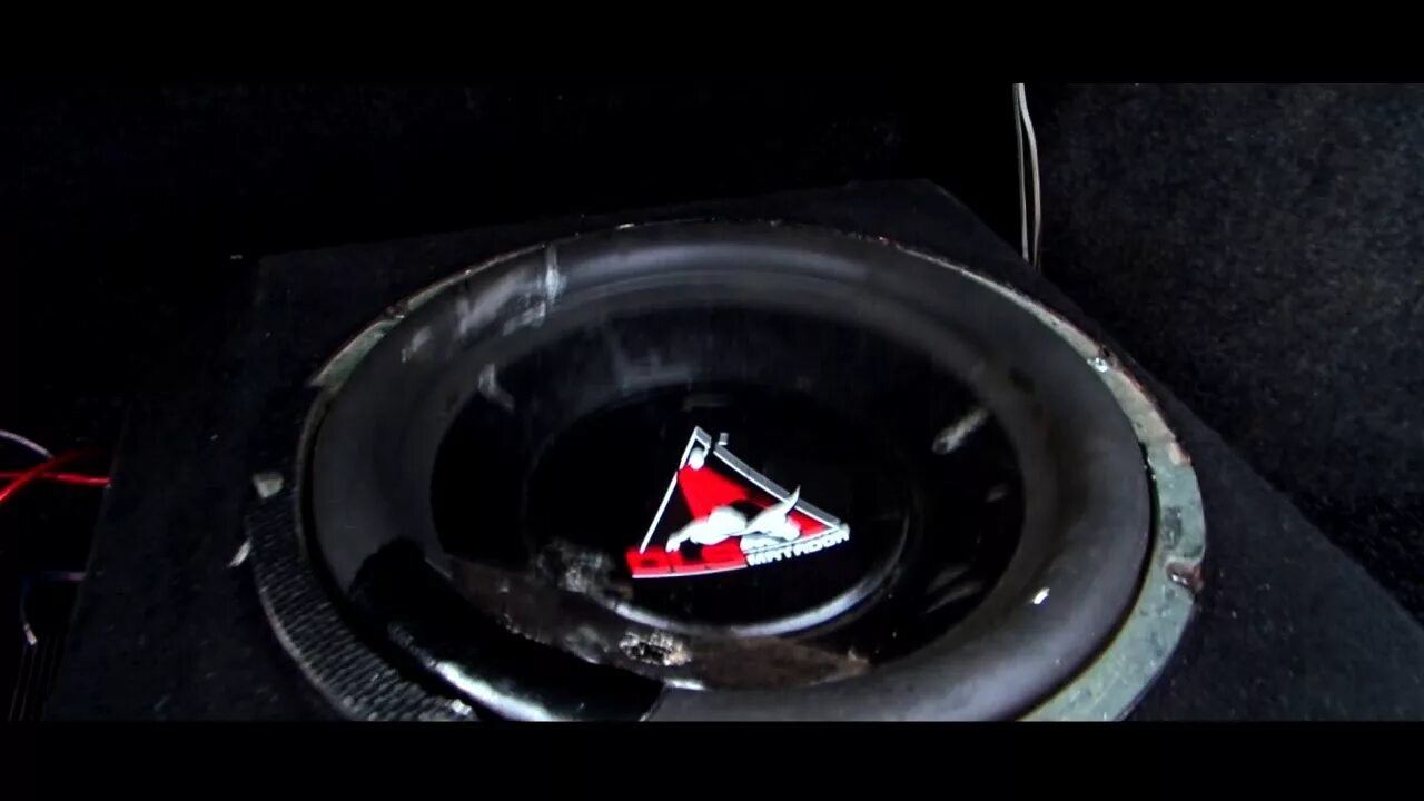 Провода на динамики на сабвуферы. Автозвук в раменском установка. Саб на 1200 ватт громкость. Провода на динамики на сабвуферы. Ваз 2113 сабвуфер.