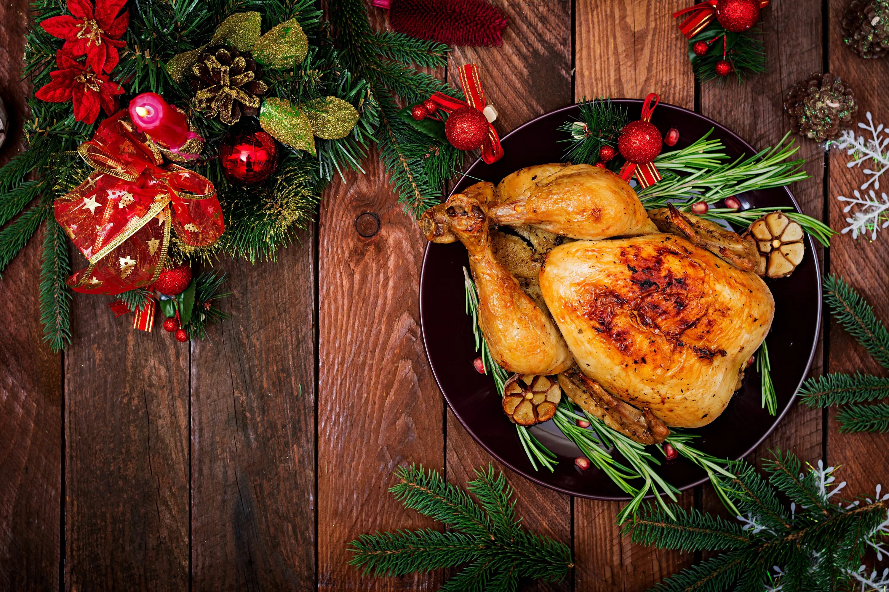 Let meat. Новогодняя еда. Новогодние блюда. Новогодние мясные блюда. Курица на новогодний стол.