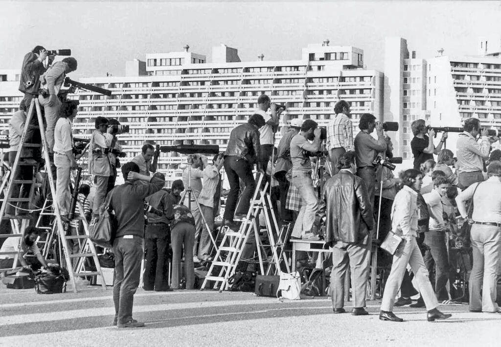 Теракт на олимпиаде в мюнхене 1972. Теракт в Мюнхене 1972 на Олимпиаде. Теракт на Олимпийских играх в Мюнхене в 1972 г. Мюнхен 1972 захват заложников.