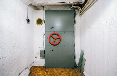 Бункер двери