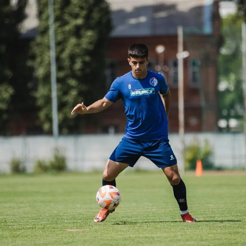 факел воронеж обои на рабочий стол. трансферы фк факел. фк факел 2022. футбол чемпионат фнл 2021-2022. трансферы фк факел.